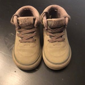 Size 5 toddler army green high top vans